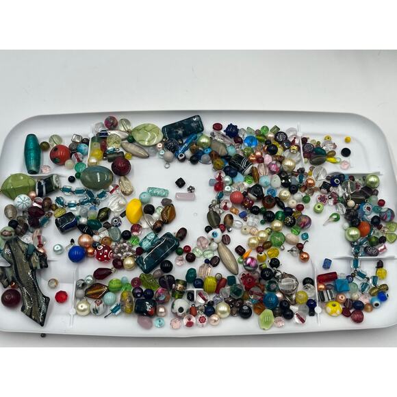 One Pound Mix of Assorted Glass Beads for Jewelry Making, Craft, Repurpose LOT 3 - Picture 1 of 8